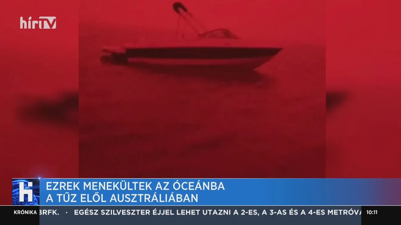 Ezrek menekültek a tűz elől az óceánba Ausztráliában