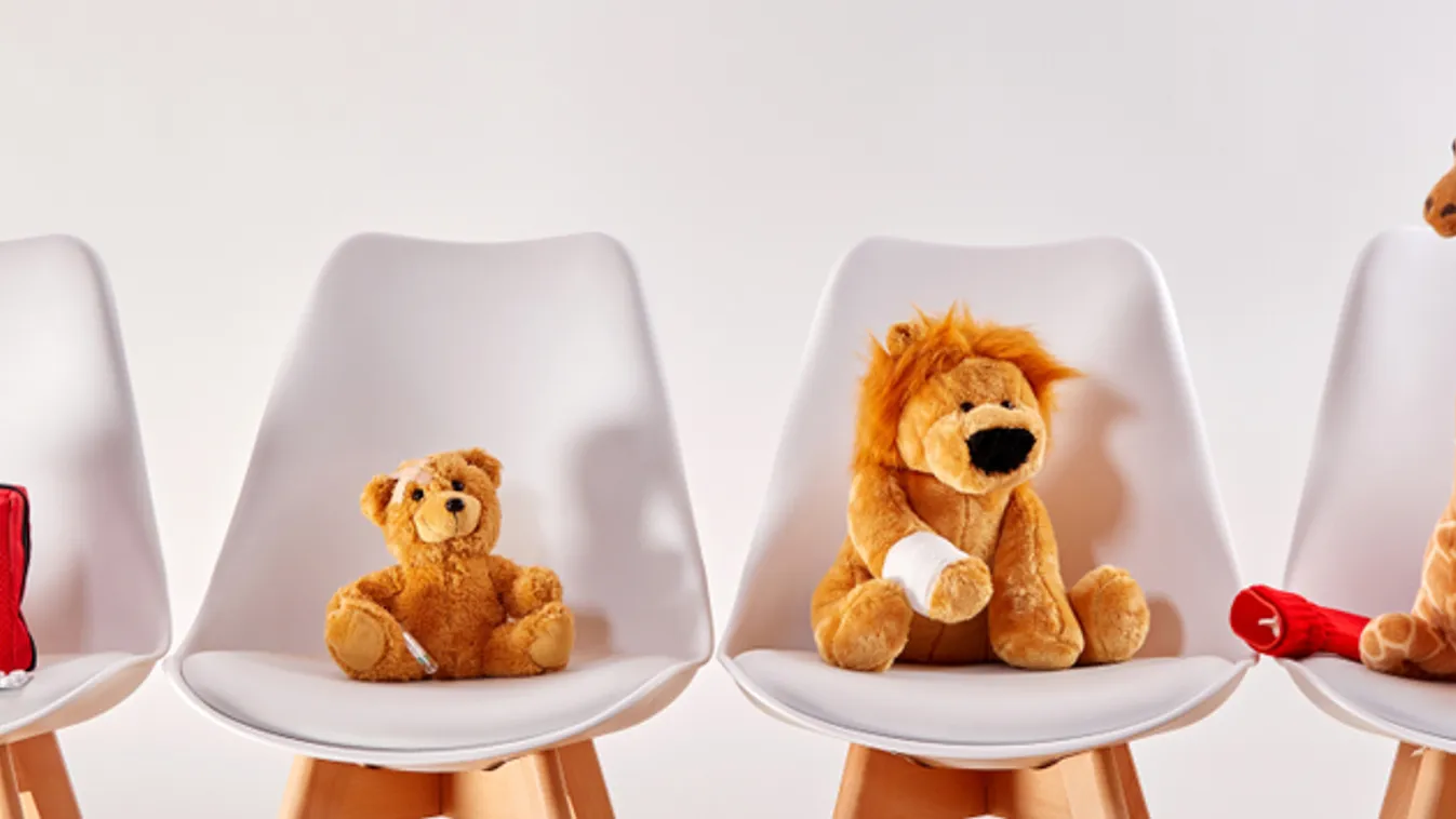 A debreceni gyermekgyógyászati klinikára látogatott a köztársasági elnök felesége