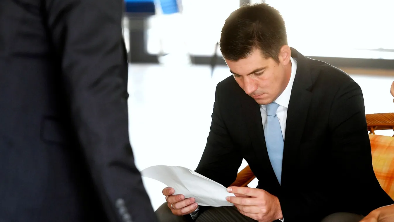 Kocsis Máté: Az állam nem támogathat bűncselekményeket eltussoló színházakat