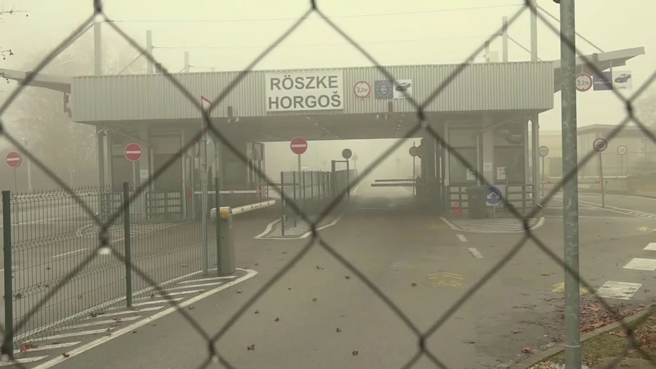 Megpróbálták áttörni a kerítést Röszkénél a migránsok, figyelmeztető lövések is dördültek
