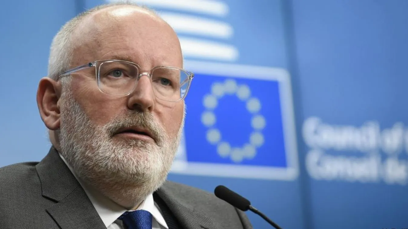 Az Európai Bizottság 100 milliárd eurót biztosít a tiszta energiaforrásokra történő átálláshoz