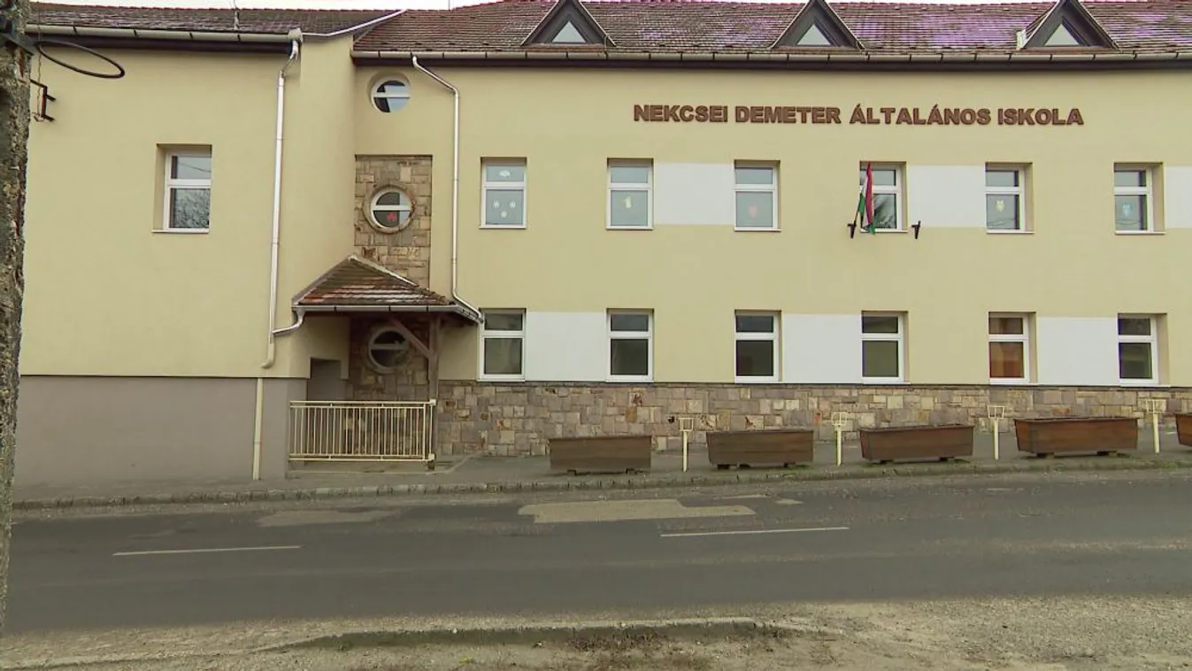 Politikai és pénzügyi manipuláció