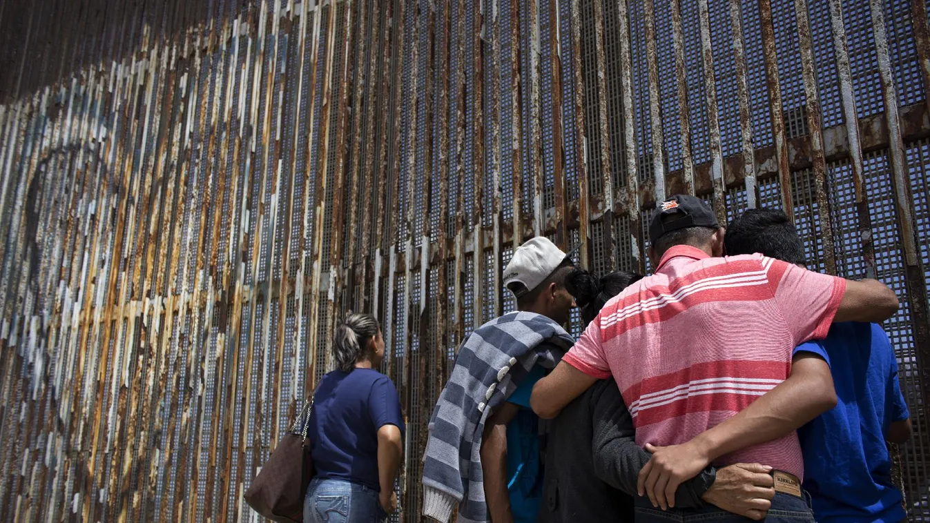 Mexikói elnök: A közép-amerikai migránskaravánokat politikai erők ösztönzik