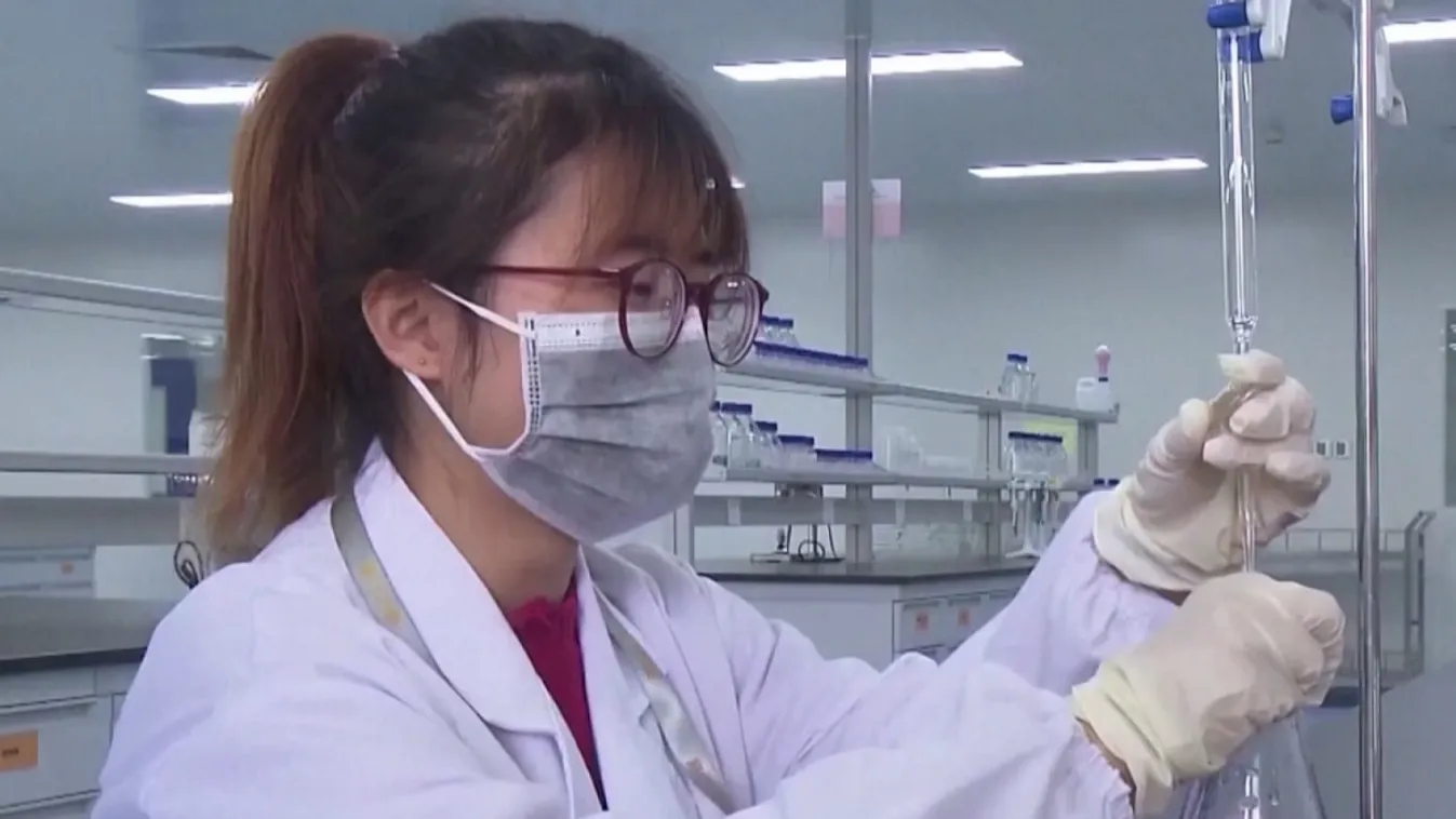 Lezárták a koronavírus sújtotta Vuhan tömegközlekedési hálózatát