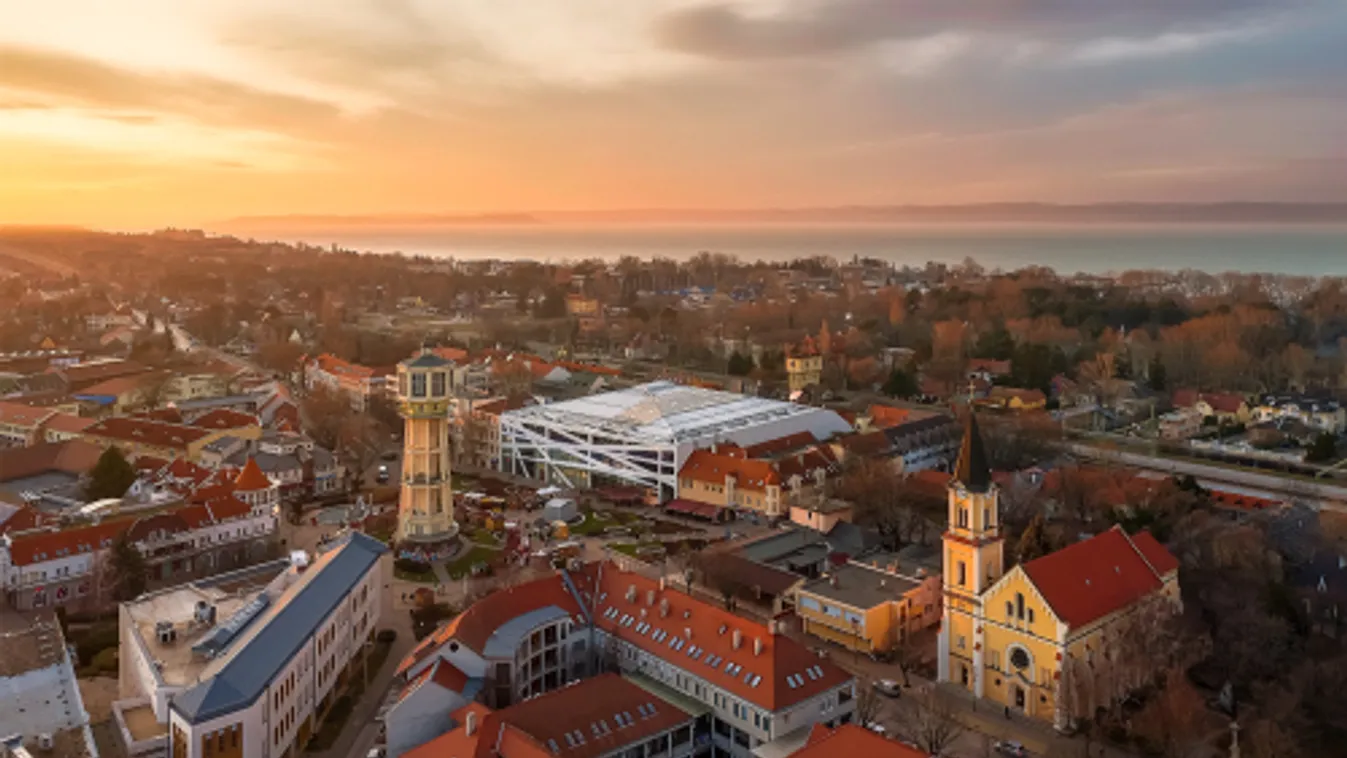 200 millió forintot adhat vissza Siófok