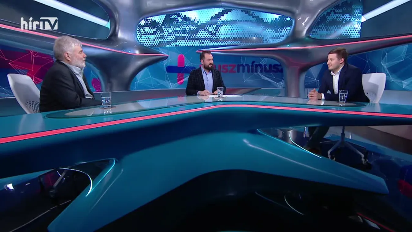 Plusz-mínusz: Farkas Örs szerint le kell mondania Niedermüllernek