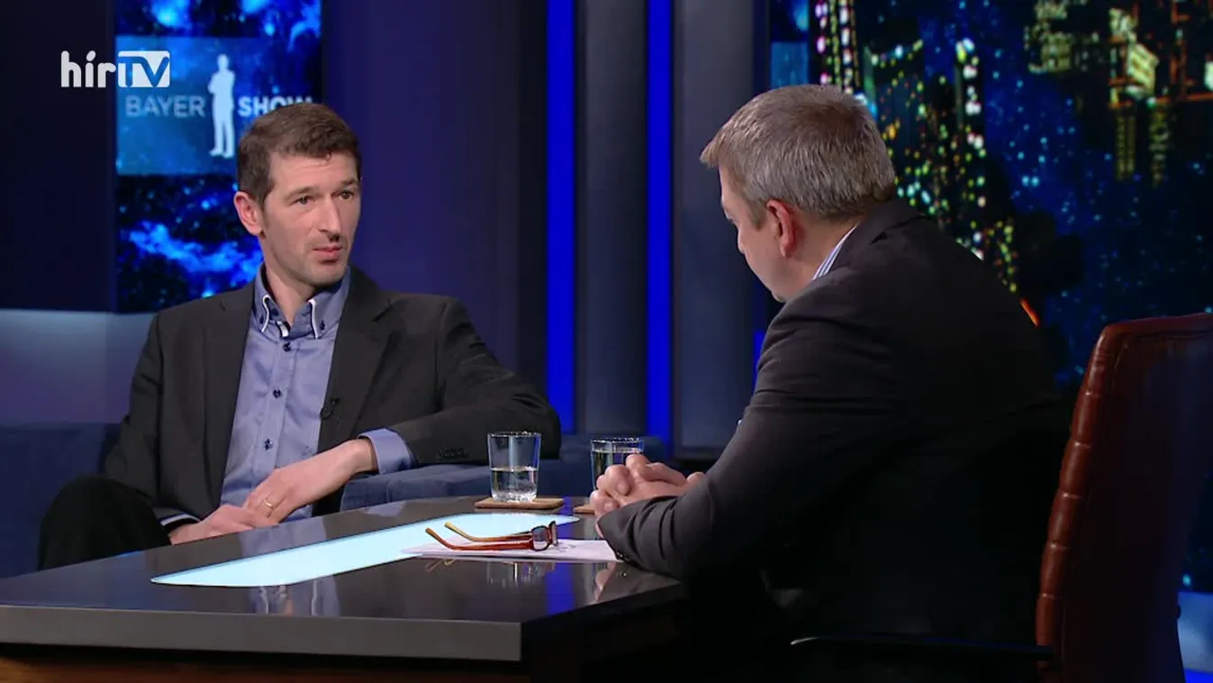 Szakács Árpád: Az értelmiségi holdudvar véleményformáló erejét ne becsüljük le