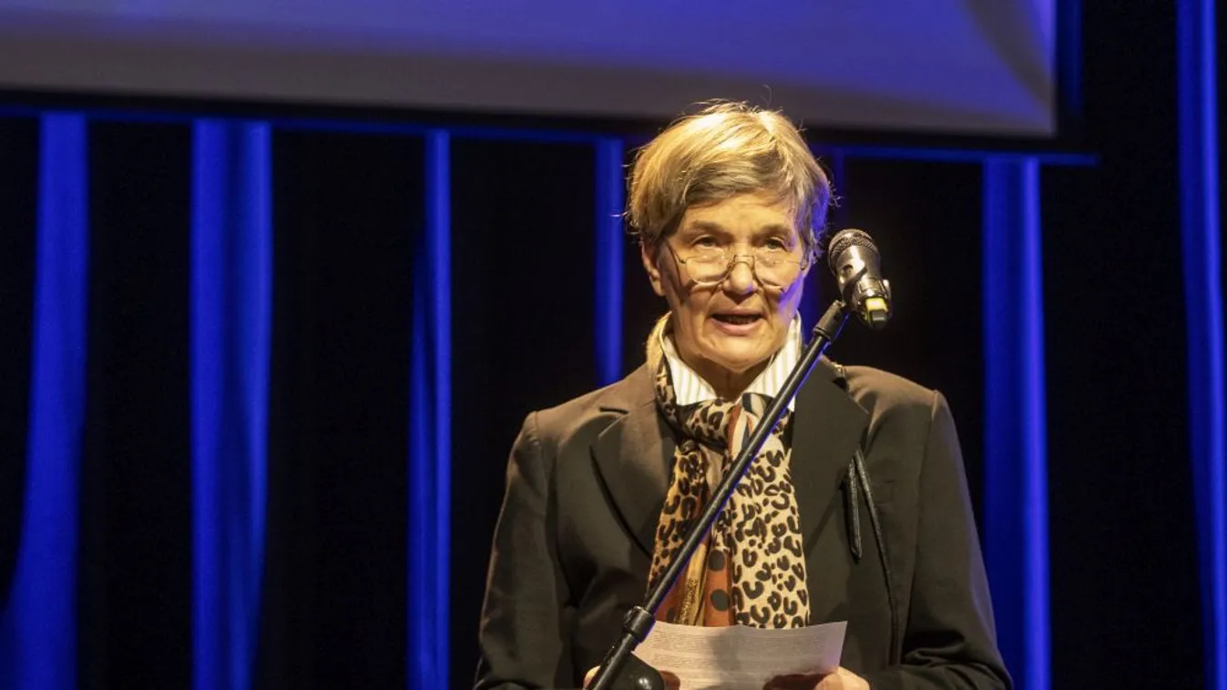 B. Élthes Eszter: Nem volt méltó Bessenyeihez a vásárhelyi önkormányzat eljárása