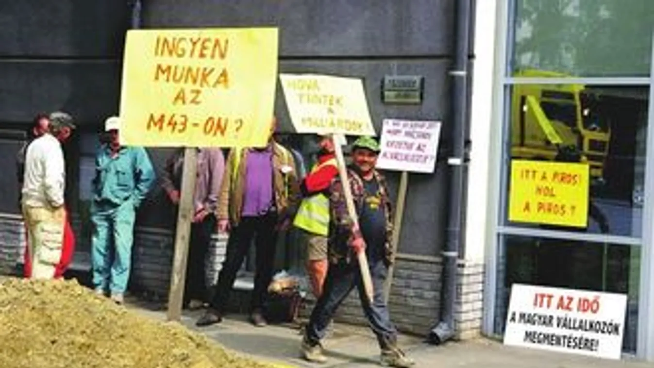 Fellebbezett az ügyészség a Szeviép-perben