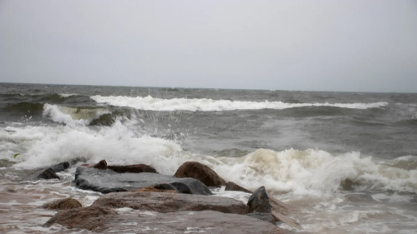 Elérte Nagy-Britanniát a Dennis nevű vihar