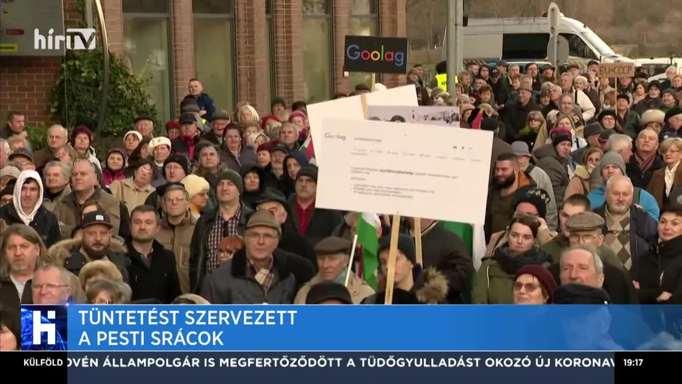 A Google székházánál tüntetett a PestiSracok.hu szerkesztősége