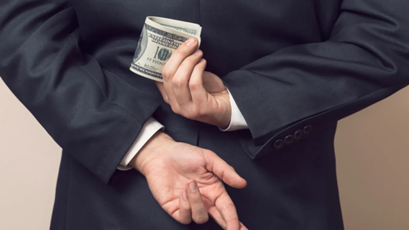 Milliárdos csalást követett el Czeglédy egyik alvállalkozója