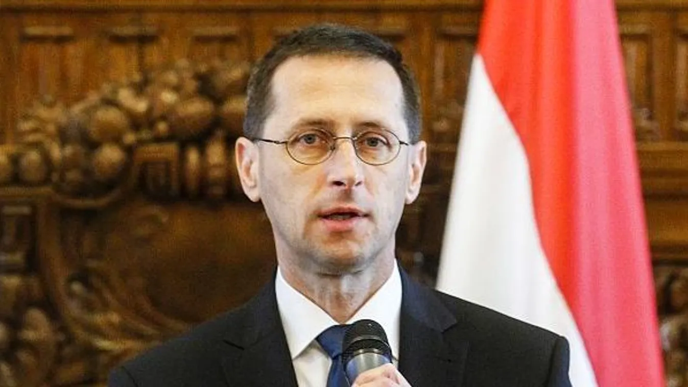 Varga Mihály: Országépítő munka folyik