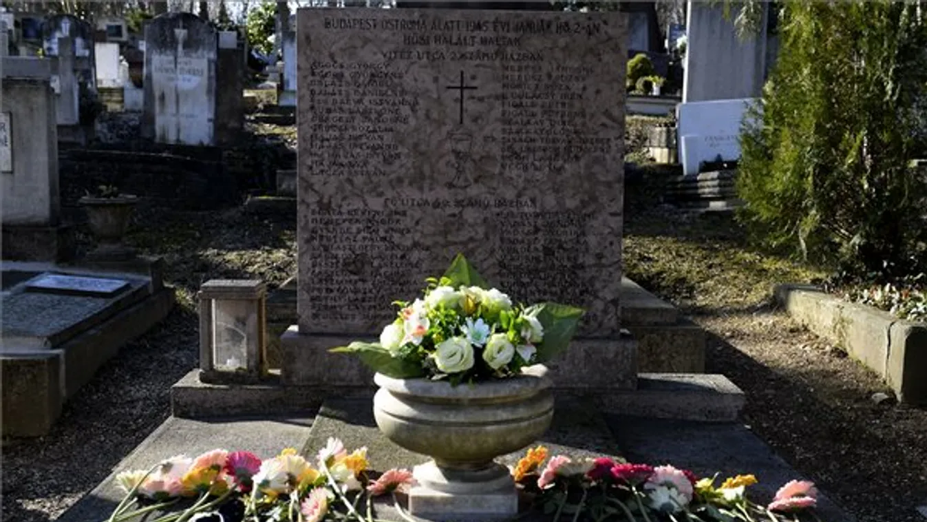 Budapest ostromának civil áldozataira emlékeztek a Farkasréti temetőben