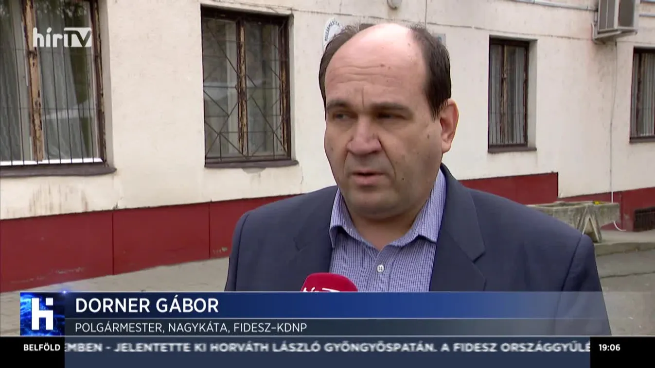 Tanárára támadt egy roma diák