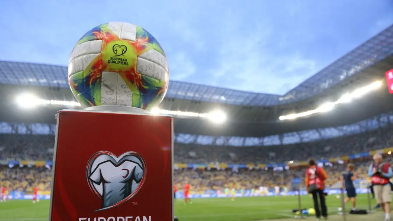 EURO-2020 - Mintegy 2600 önkéntes jelentkezett Budapesten