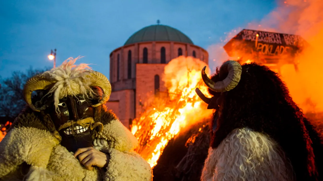 A máglyagyújtással és a koporsóégetéssel véget ért a mohácsi busójárás