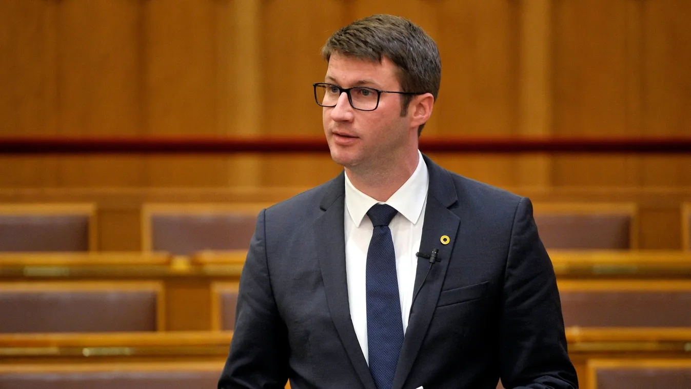 Böröcz: a Fidesz-KDNP támogatja, hogy a kormány lépéseket tegyen a pedagógusok védelméért