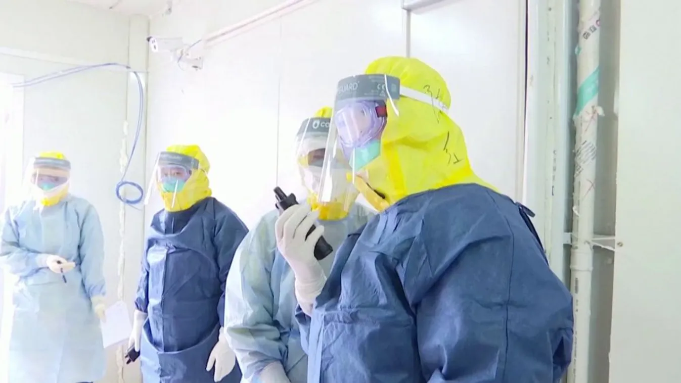 Újabb megbetegedések a karantén alá helyezett óceánjárón