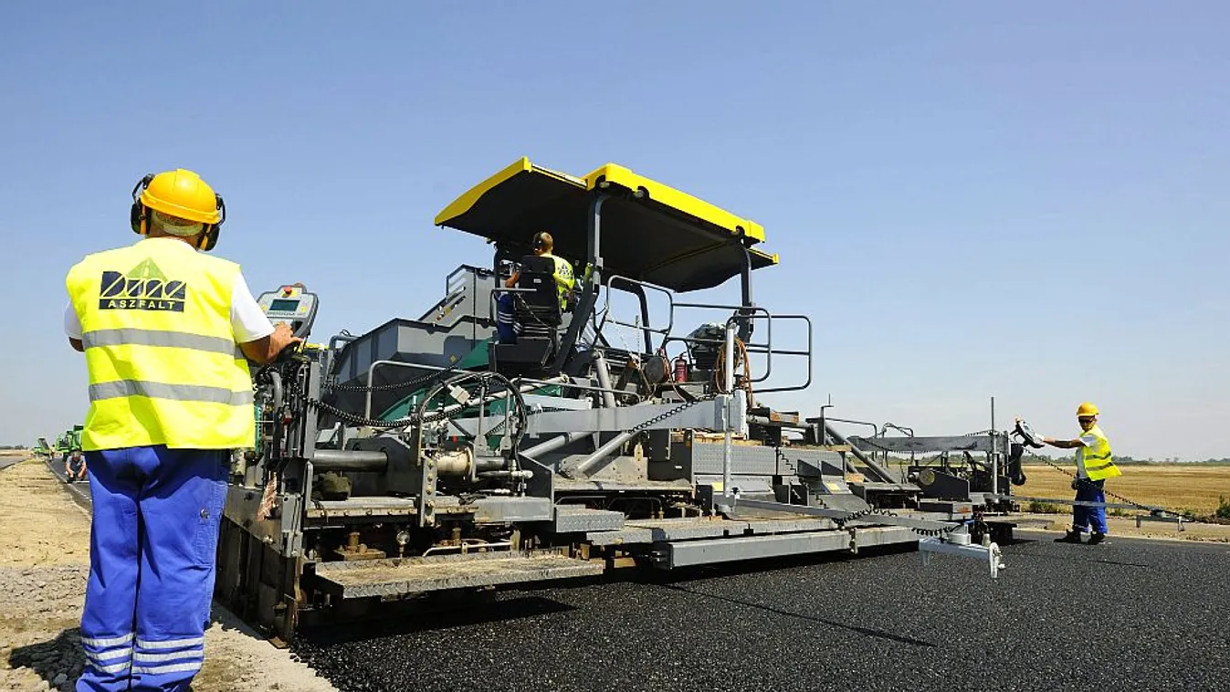 Pénteken adják át az M4-es Üllő és Albertirsa közötti szakaszát