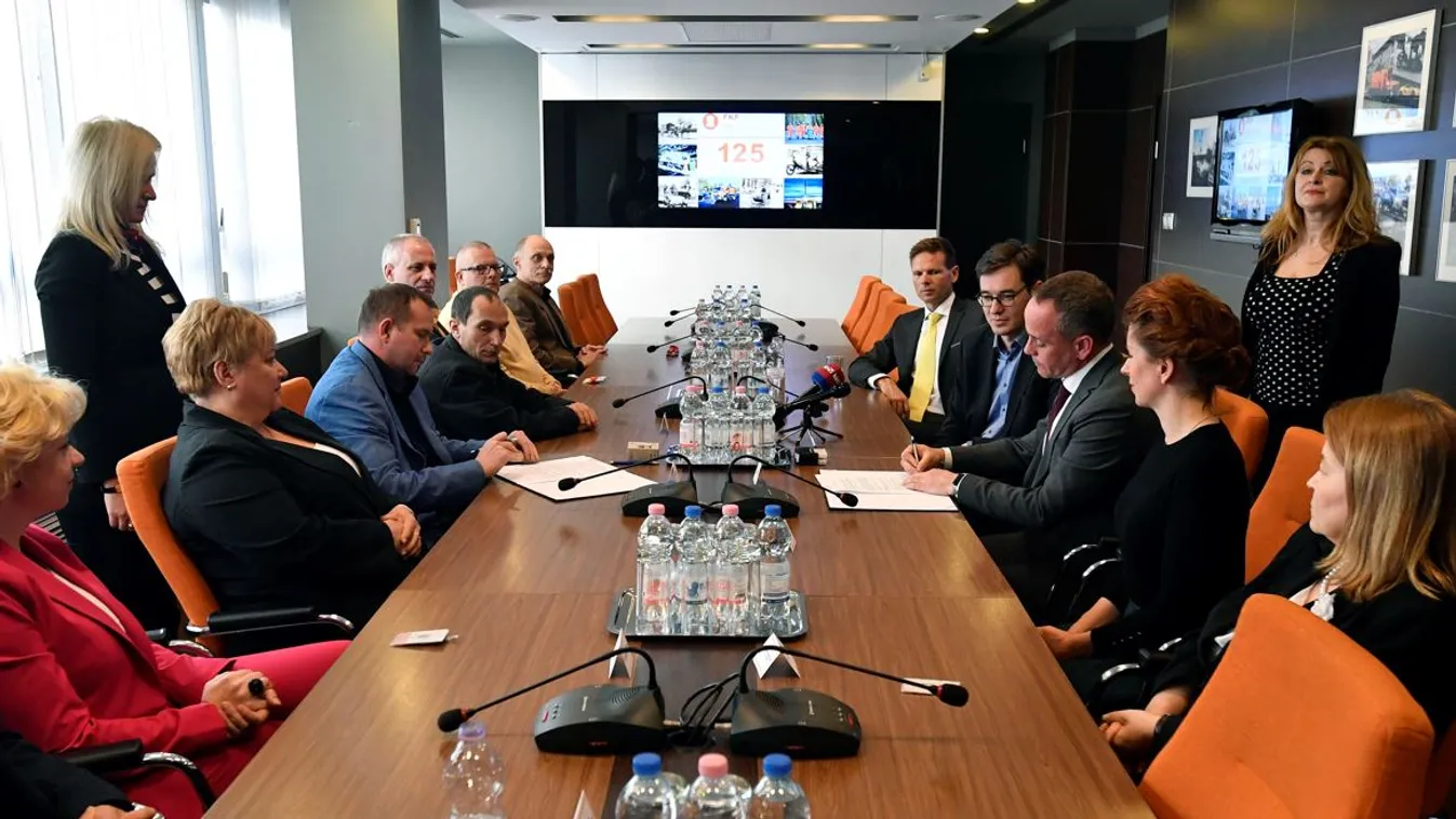 Aláírták a 2020-as bérmegállapodást az FKF-nél