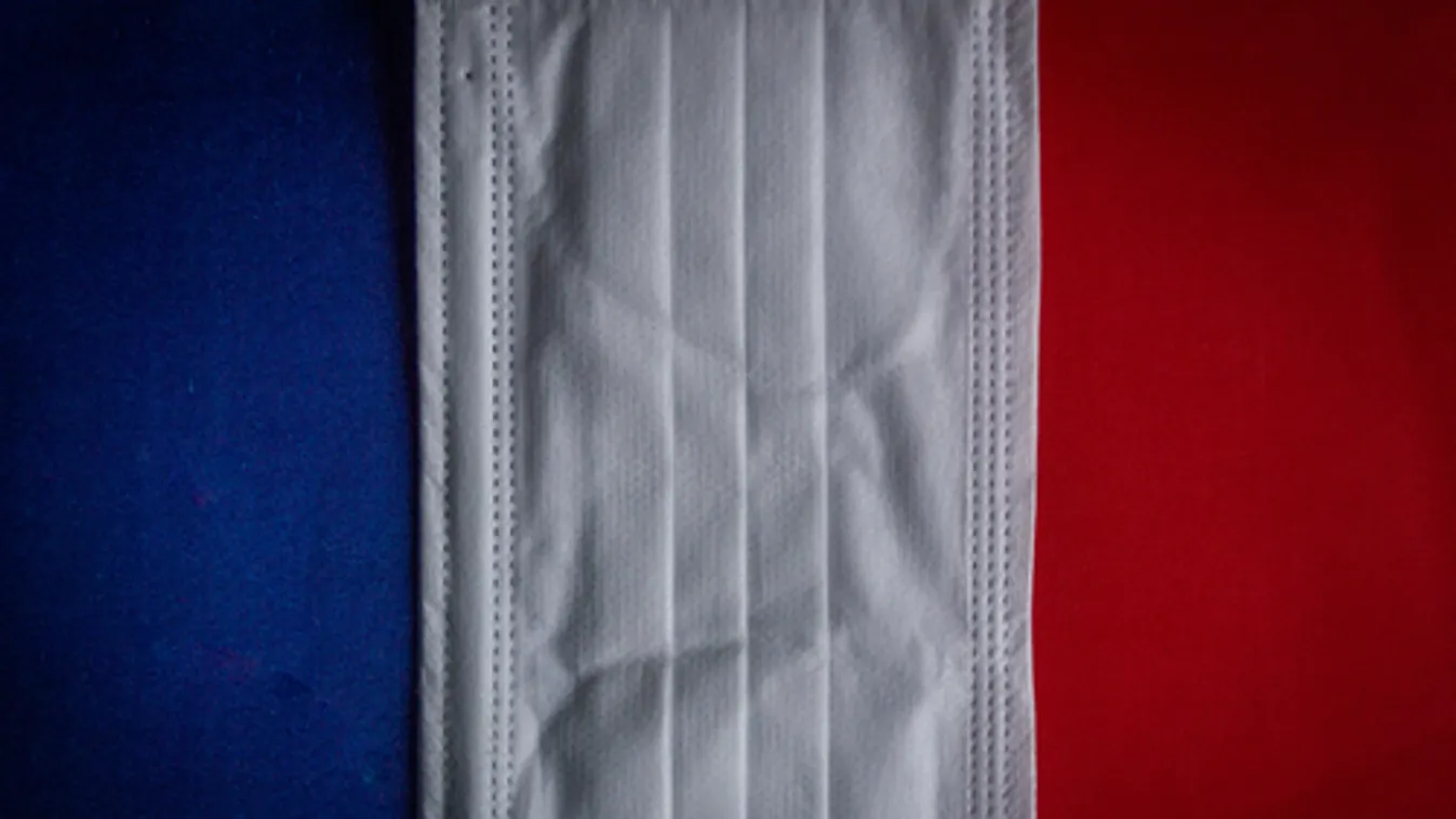 Macron szerint Franciaország hamarosan önellátó lesz maszkból és lélegeztetőgépből