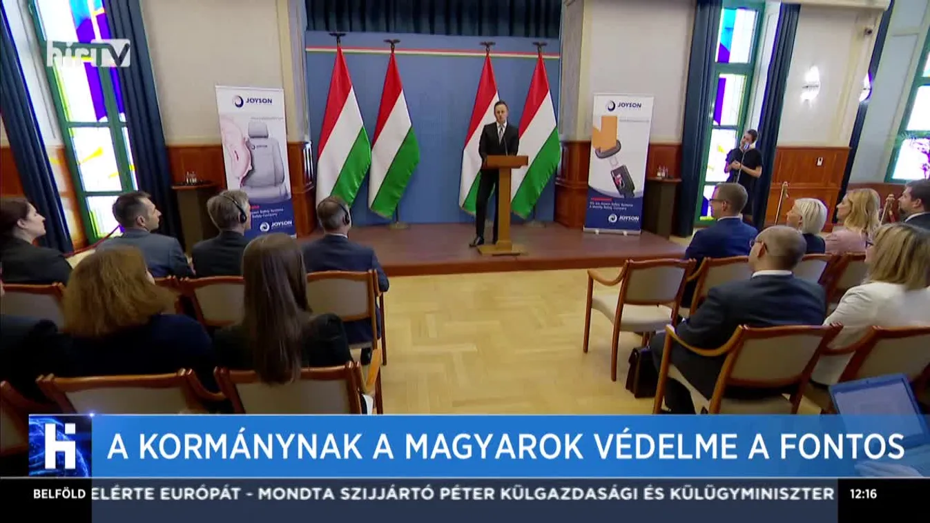 A kormánynak a magyarok védelme a fontos