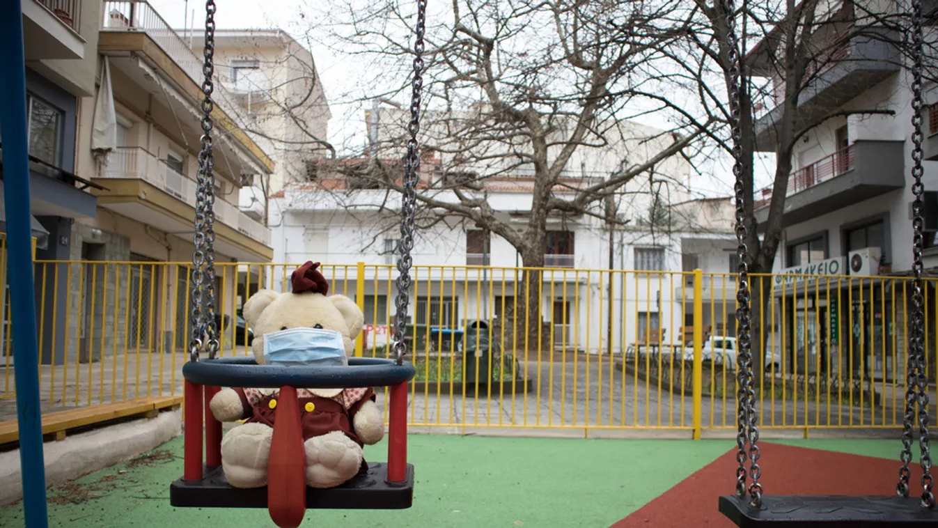 Karácsony: Bezárják a fővárosi játszótereket