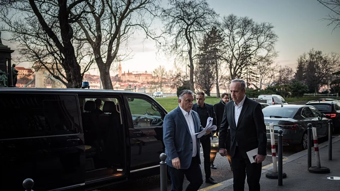 Orbán Viktor: Ma is az operatív törzsben indul a nap