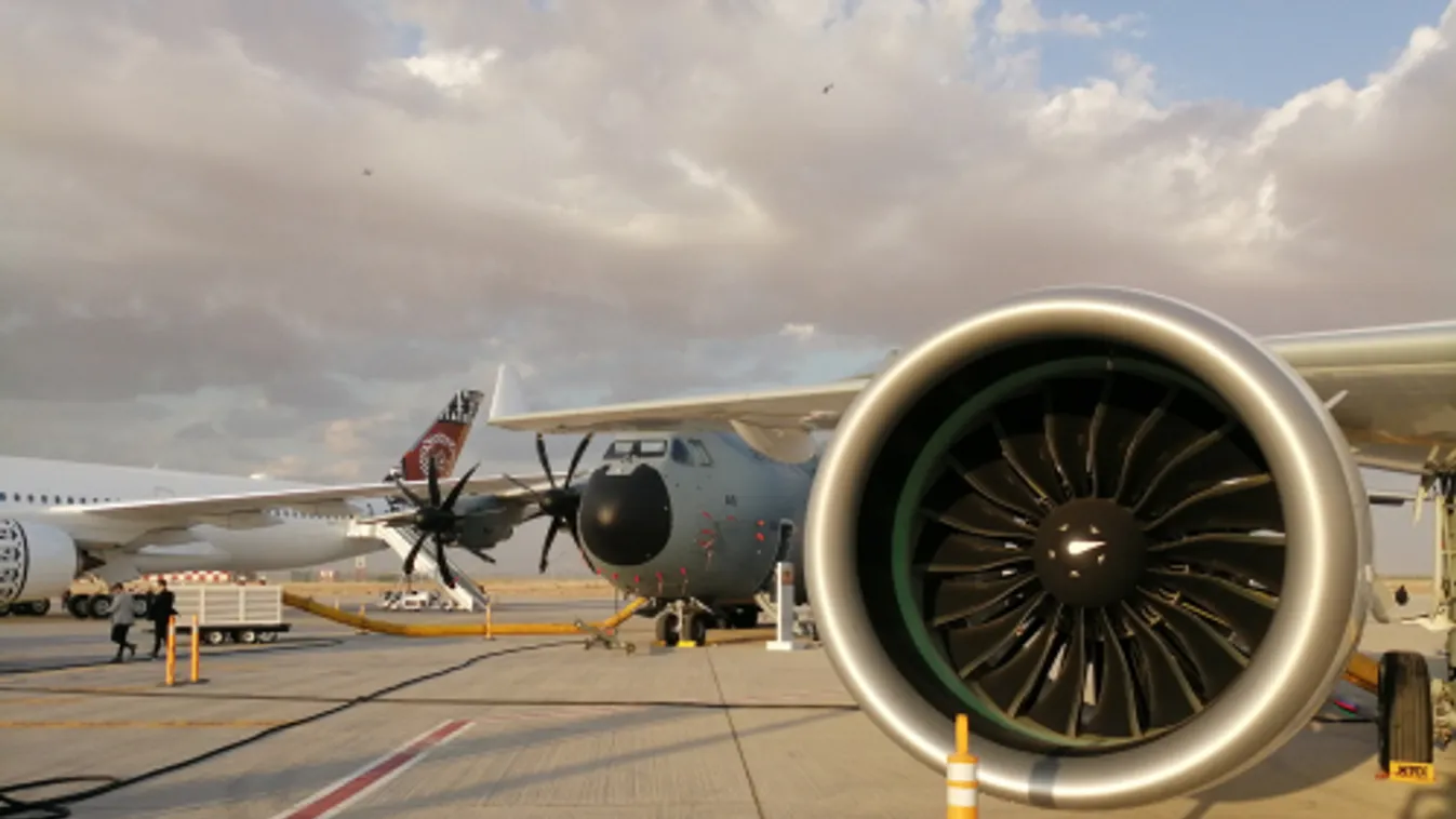 Felfüggesztik a Budapest és Dubaj közti járatokat is