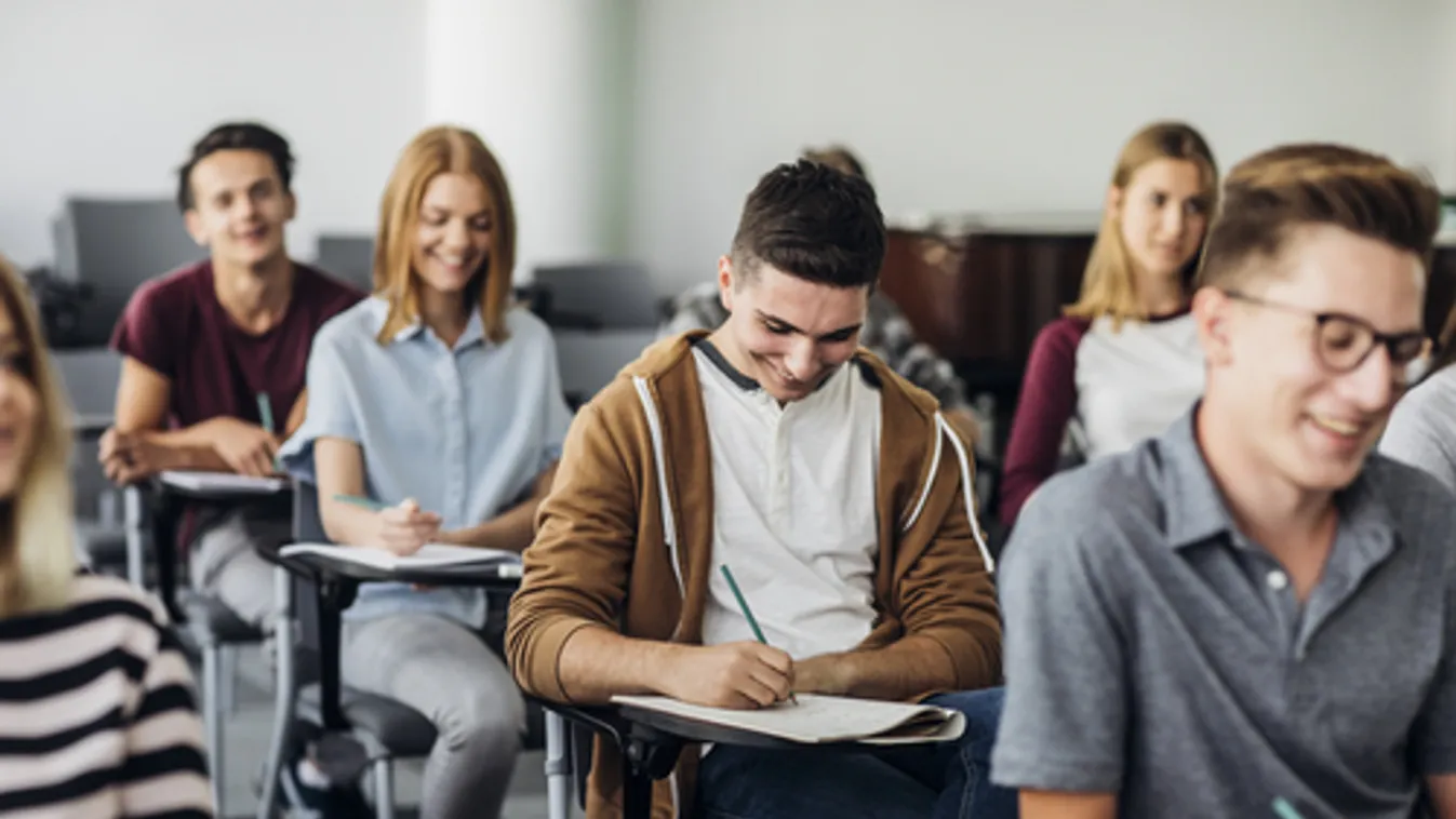 Több mint 91 ezren jelentkeztek idén a felsőoktatásba