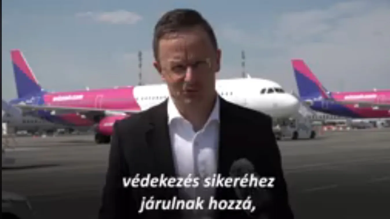 Szijjártó: Hatmillió maszk és hárommillió gumikesztyű érkezett Kínából