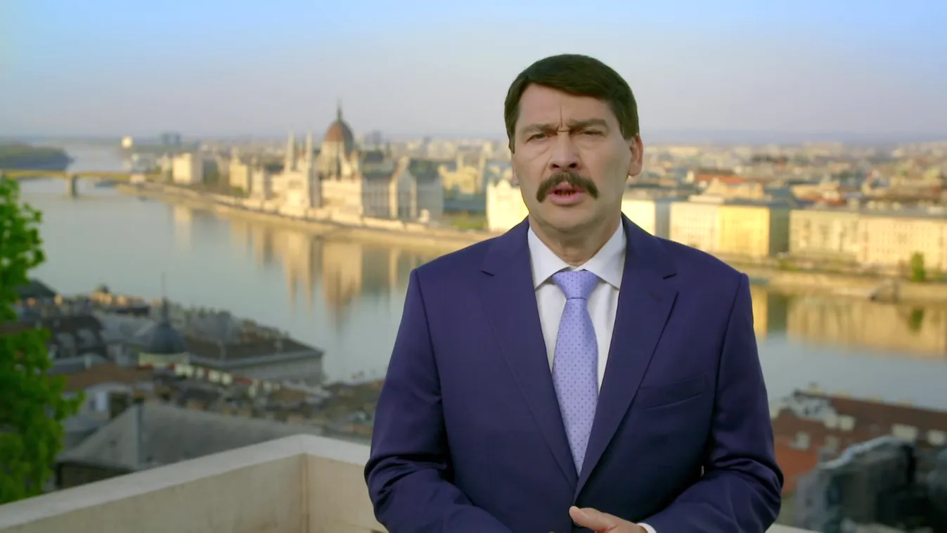 Áder: A mostani ünnep a segítségnyújtásról és a türelemről szól