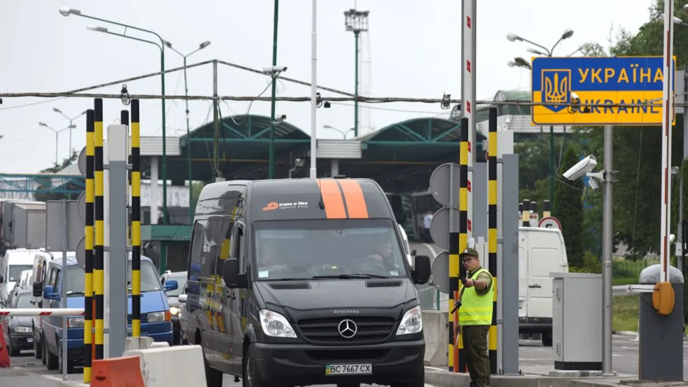 Egy nap alatt csaknem 11 ezren tértek haza Ukrajnába