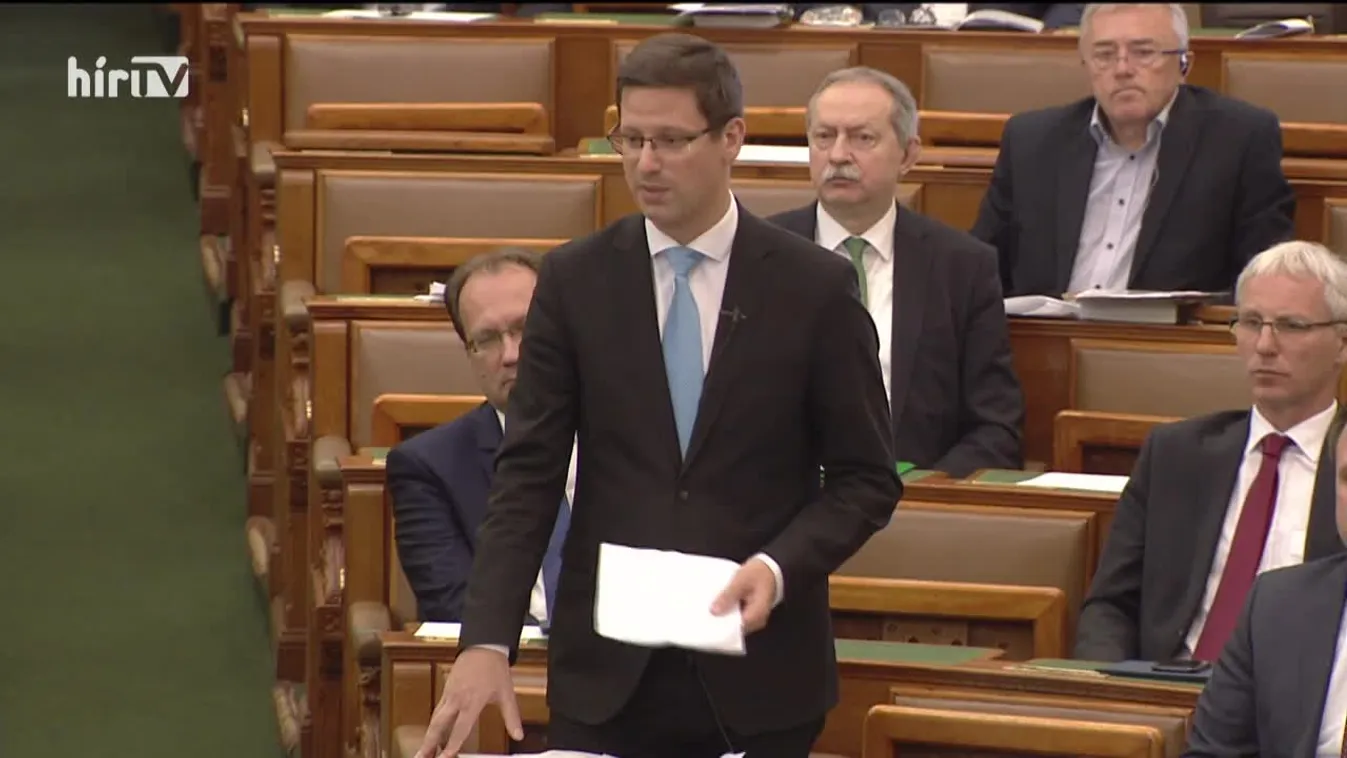 Gulyás Gergely: Magyarország jól tartja magát