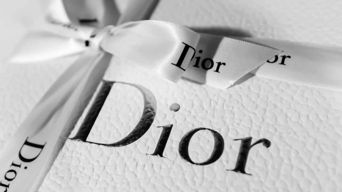 Egészségügyi védőfelszerelések gyártására állt át a Dior és a Chanel divatház