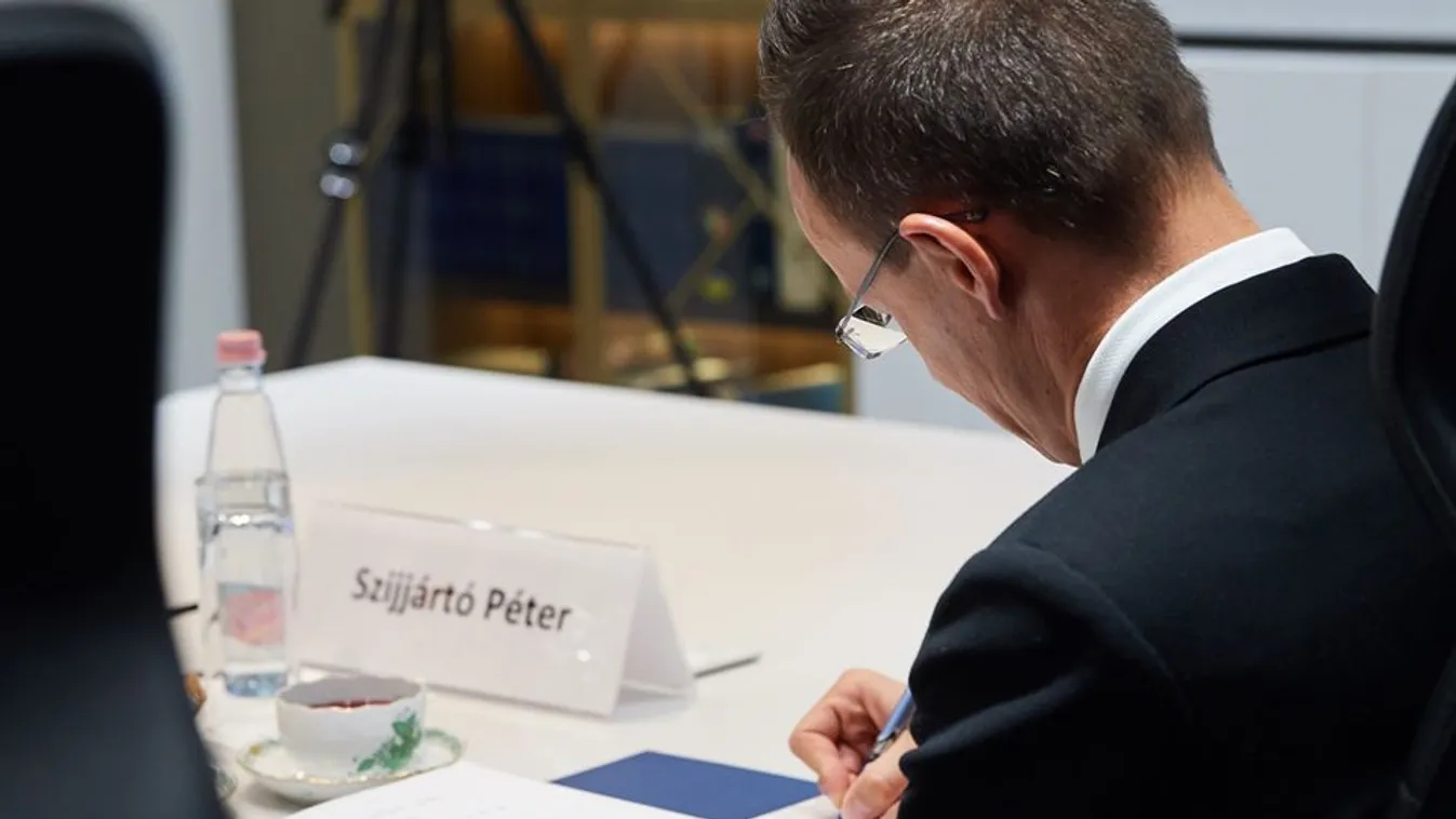 Szijjártó: Fenn kell tartani a nemzetközi áruszállítás akadálymentességét