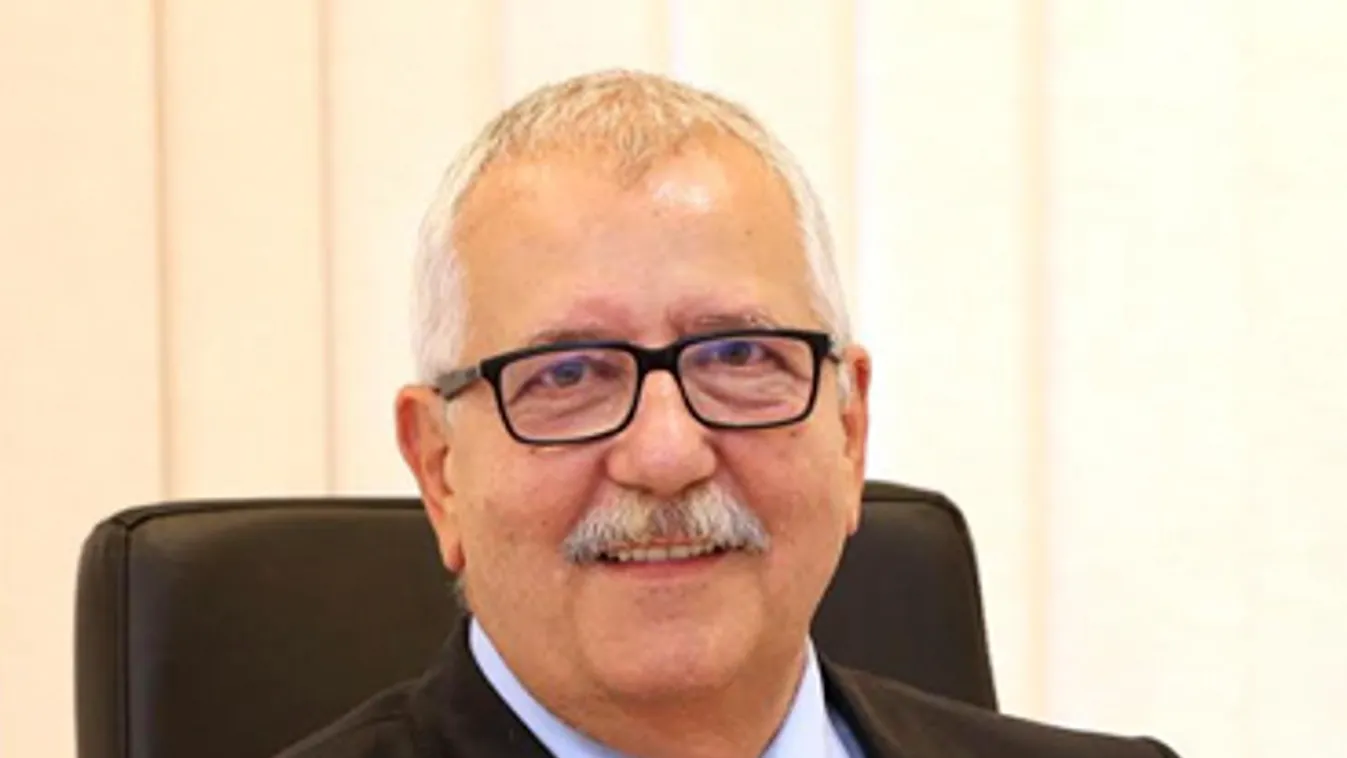 Köszönet Liszkay Gábornak