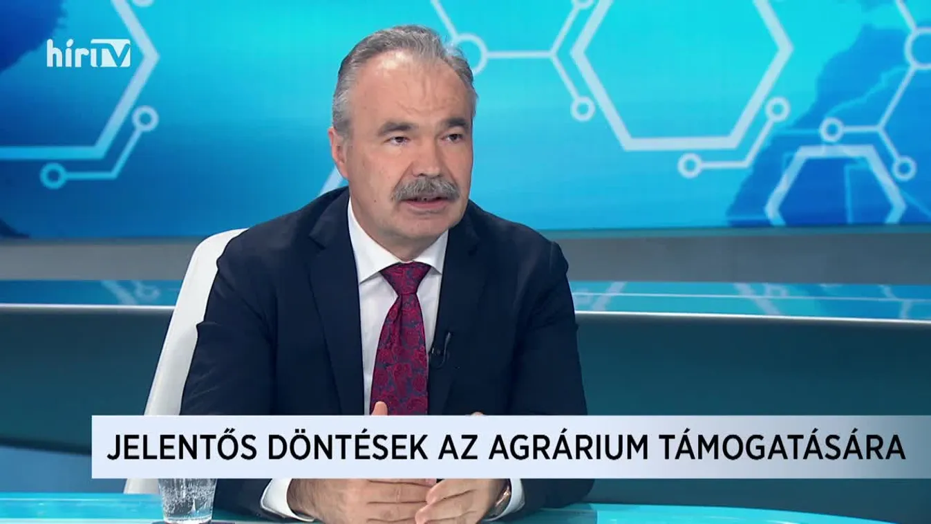 Nagy István: Az agráriumban van munka