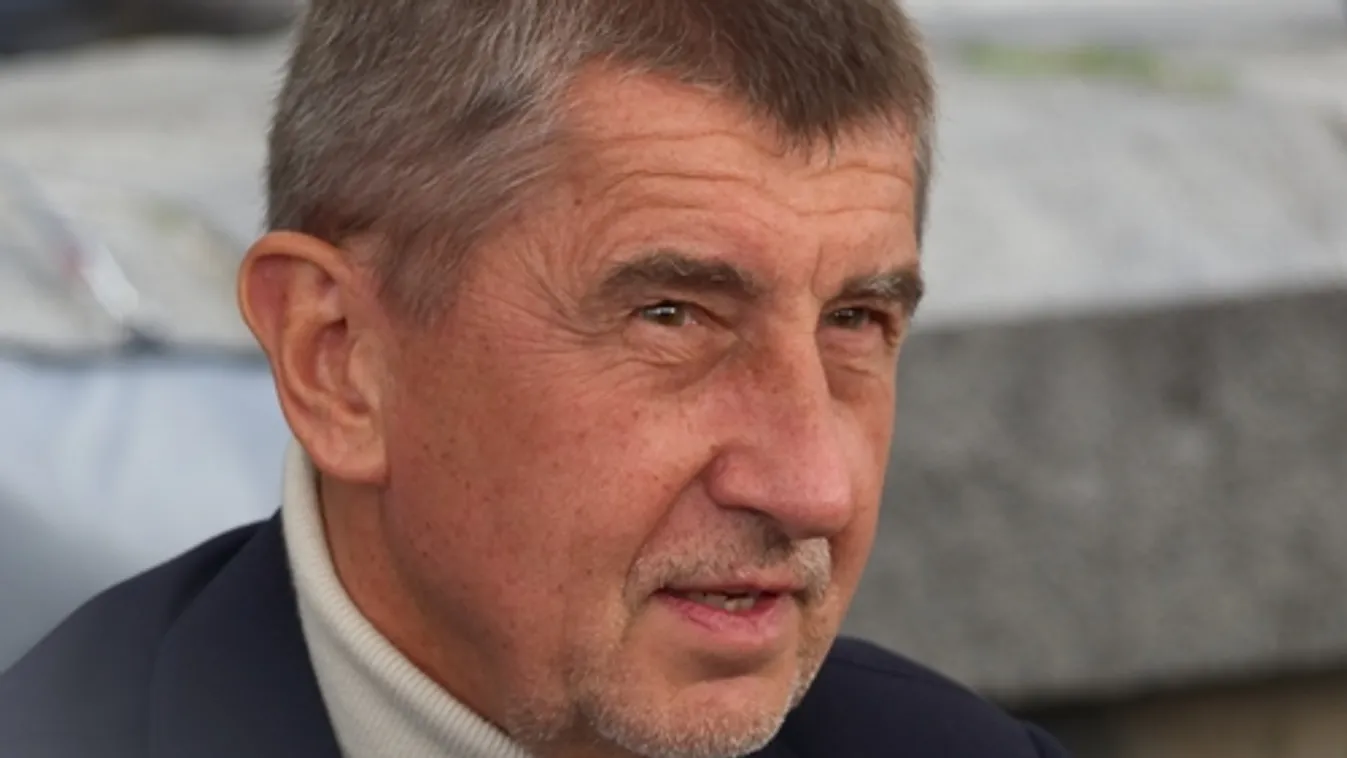 Babis: talán már húsvétkor enyhíteni lehet a korlátozásokon