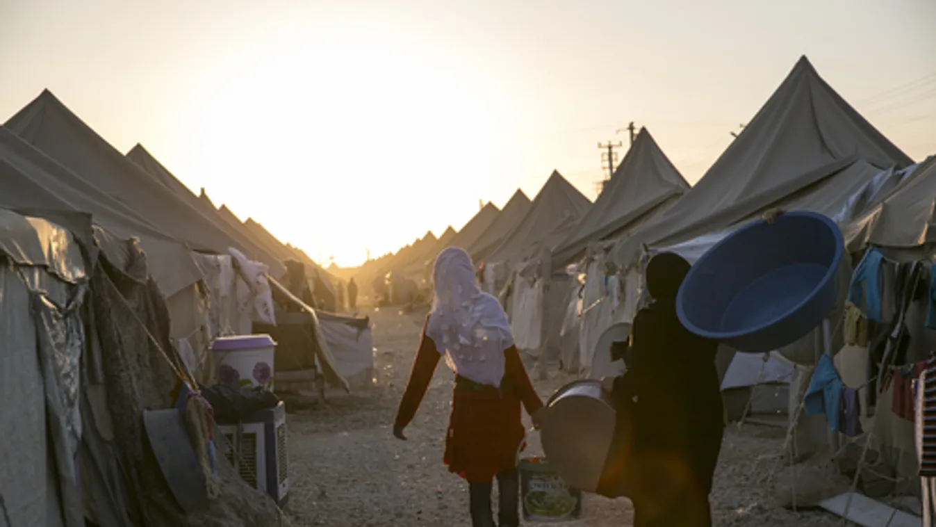 A menekültek közötti egészségügyi dolgozók bevonását javasolja az Európa Tanács és az ENSZ