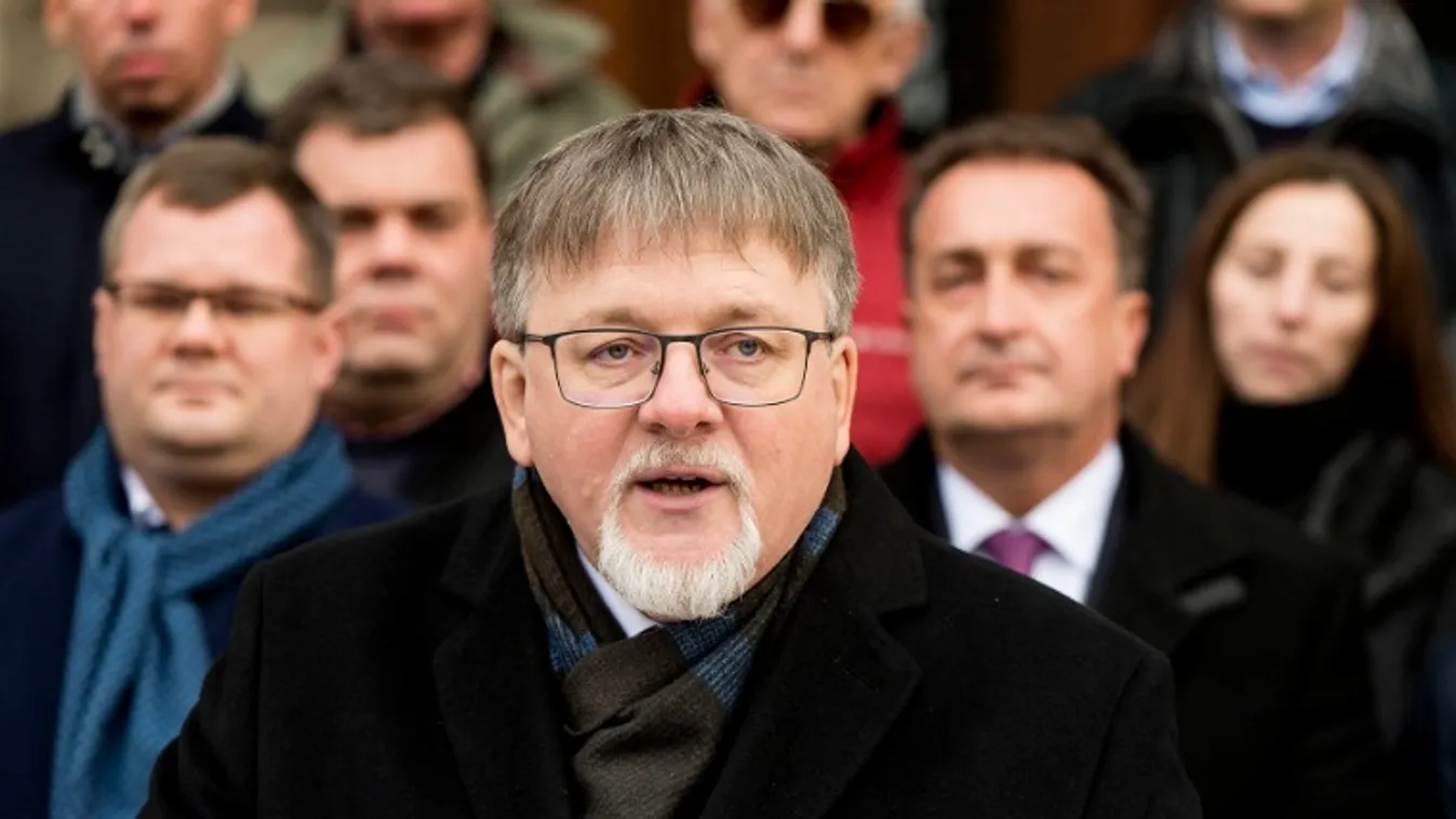 Ismét munkába állt Győr polgármestere