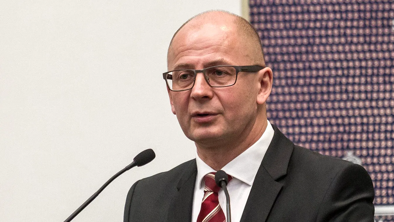 Átvette kinevezését Rigó Csaba Balázs, a Gazdasági Versenyhivatal elnöke