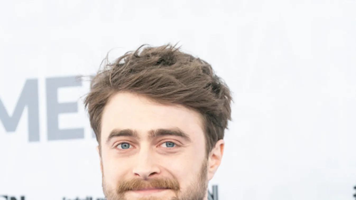 Daniel Radcliffe és más sztárok olvassák fel a Harry Potter első kötetét