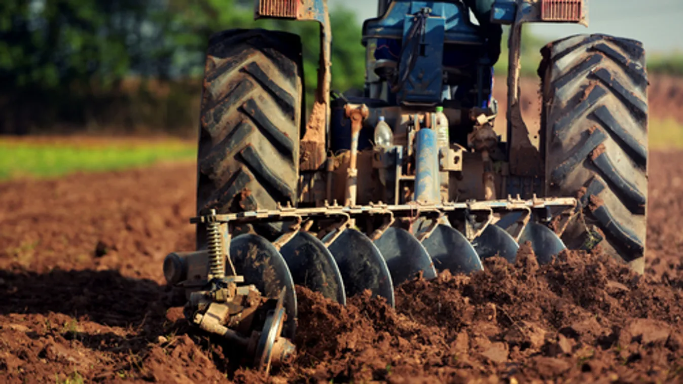 Lépnek a földek elaprózódása ellen