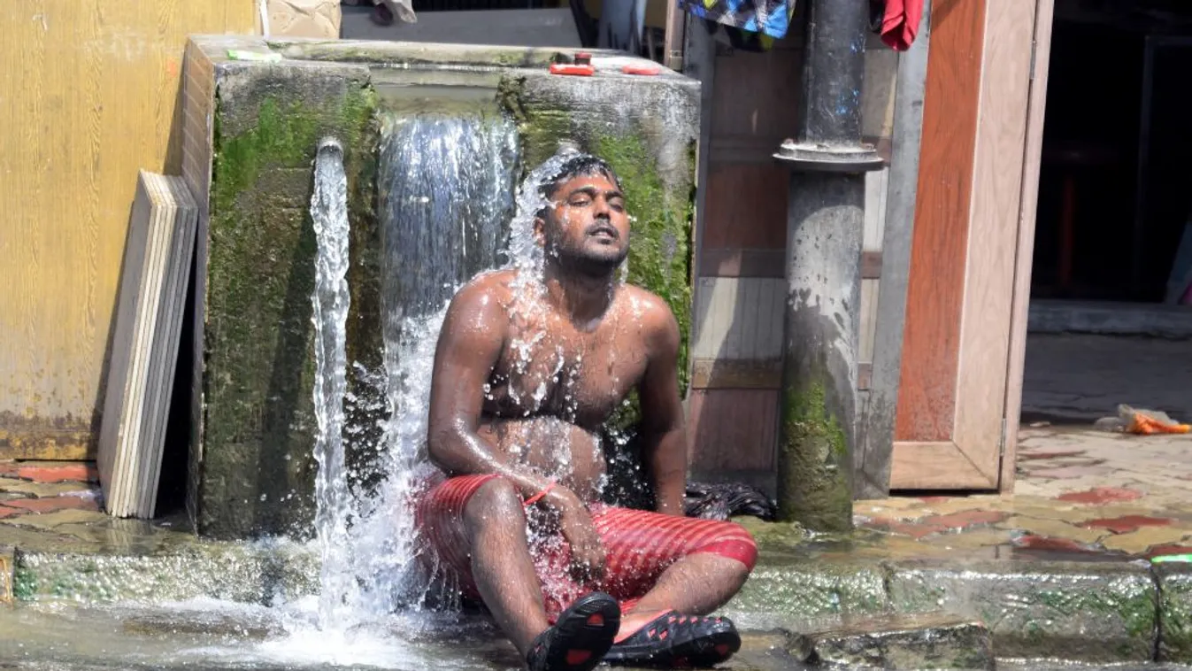 Ötven Celsius-fokos hőség tikkasztja India nagy részét