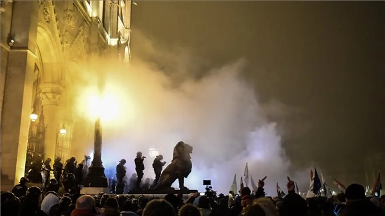Újabb vádemelések a Parlament előtti 2018. decemberi demonstrációk miatt