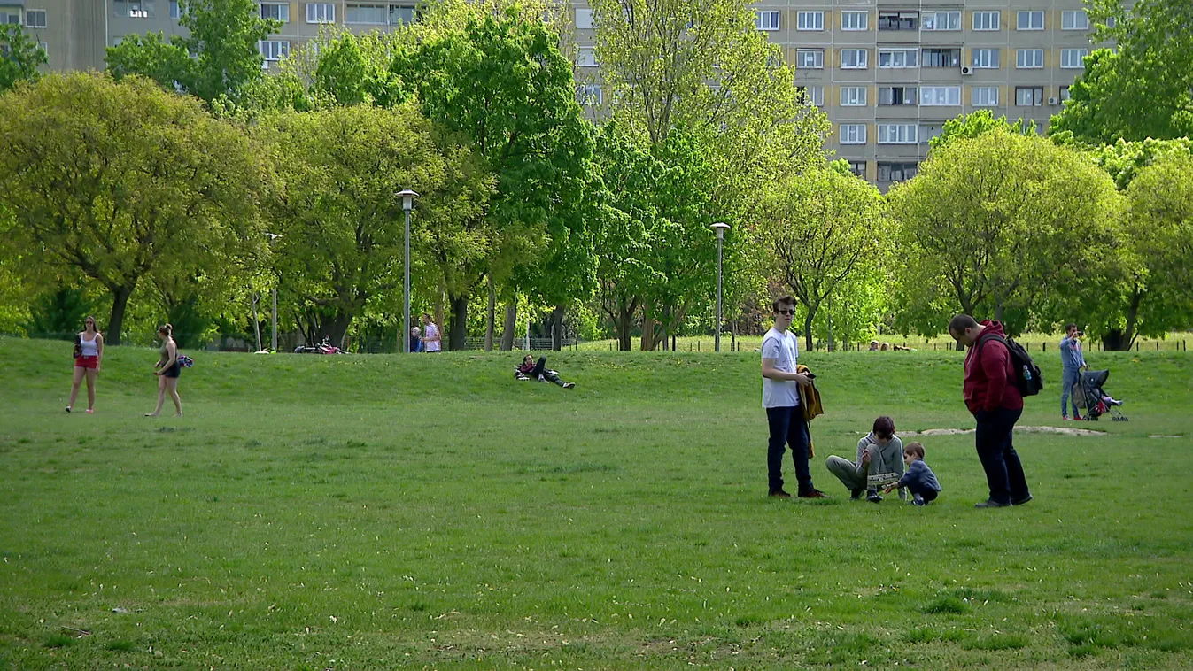 Péntek éjféltől a fővárosban is enyhítenek a járvány miatti korlátozásokon