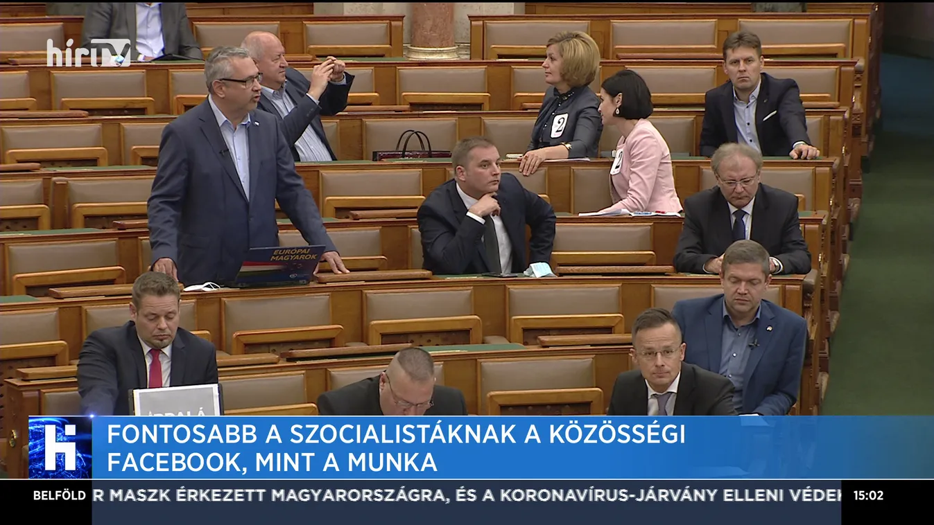 Fontosabb a szocialistáknak a közösségi Facebook, mint a munka