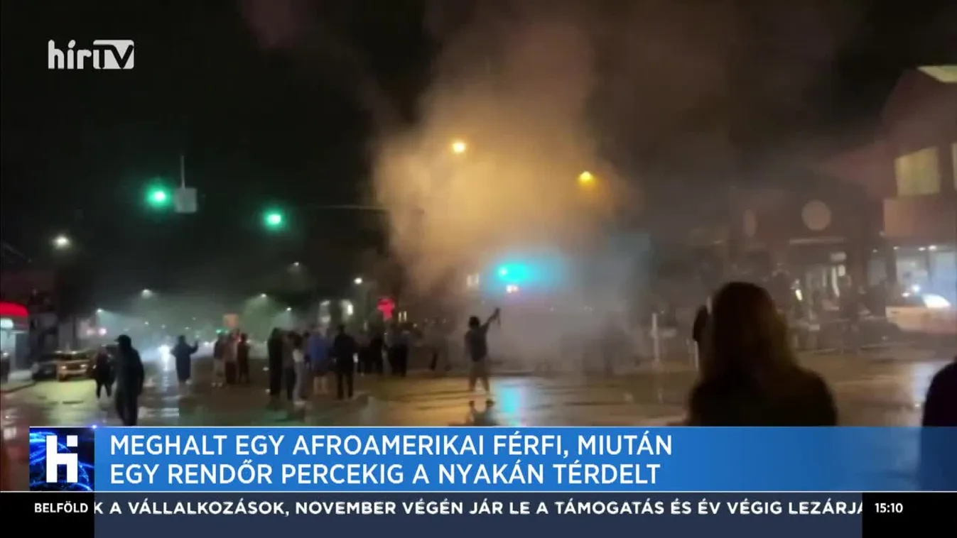 Meghalt egy afroamerikai férfi, miután egy rendőr percekig a nyakán térdelt